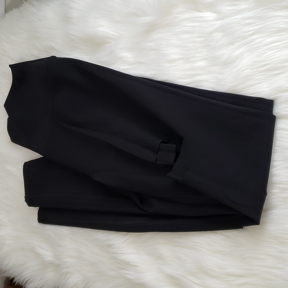 Like new! ALO Yoga High Waisted Ripped Warrior Leggings - Picture 9 of 13